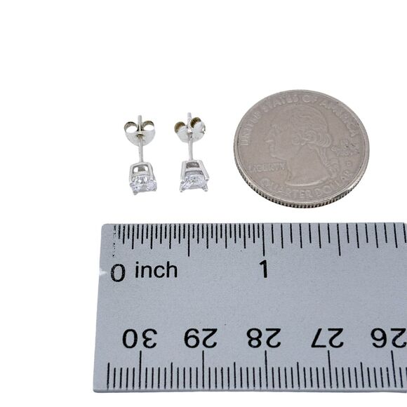 Vintage Sterling Silver 925 5mm Cubic Zirconia Stud Earrings - Picture 5 of 6
